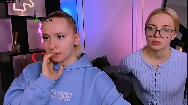 mila_glow1 live sex cam