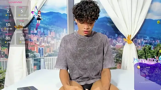 MilthonDelis live sex cam