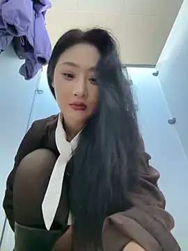 so-linger live sex cam