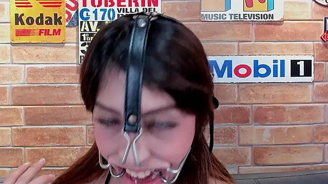 foxy_tiana's cam snapshot