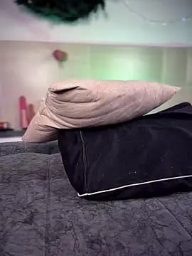 ZoeX_X's cam snapshot