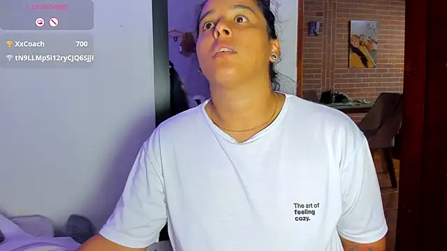 Dilan_and_Mia live sex cam