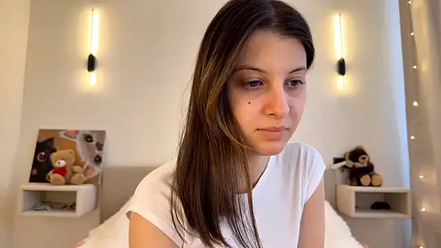 LouiseChavez's cam snapshot