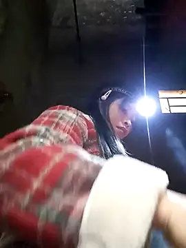 Hiniyk2 live sex cam