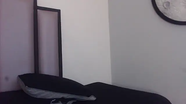 Lucy-23's cam snapshot