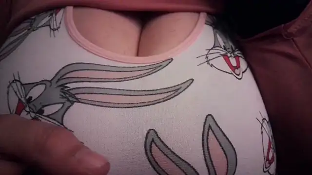 AnnyelinnaLove's cam snapshot