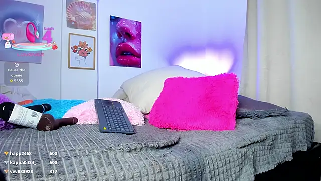 ashly_pnik1's cam snapshot