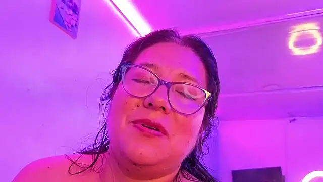 scarlett_widow_'s cam snapshot