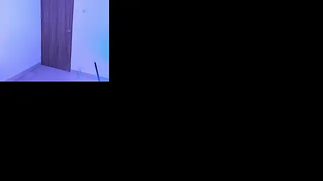 raven_blackk's cam snapshot