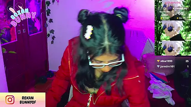 Roxanbunny1's cam snapshot