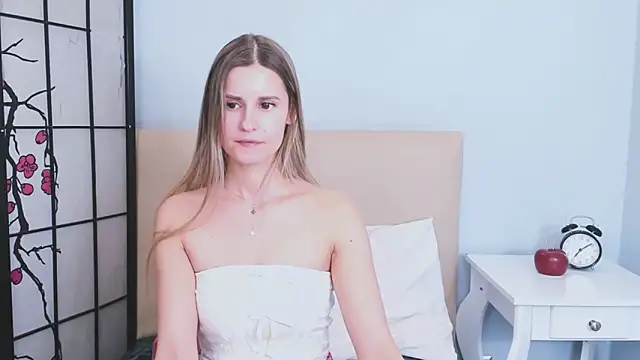 CatrinAmore's cam snapshot