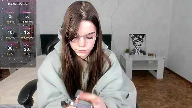 miss__evelyne live sex cam