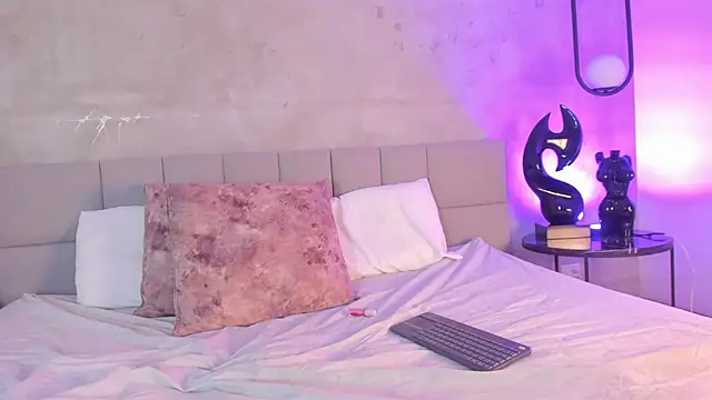 Lunapixie01's cam snapshot