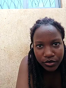 Bootyful_me's cam snapshot