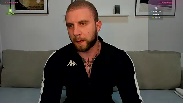 Gerard_Finbar's cam snapshot