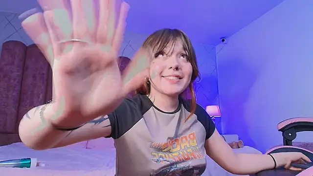 Fluffy_Bubble21's cam snapshot