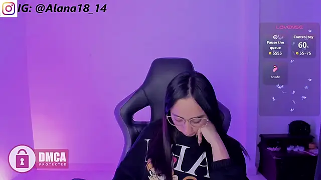 Alana_Pherson's cam snapshot