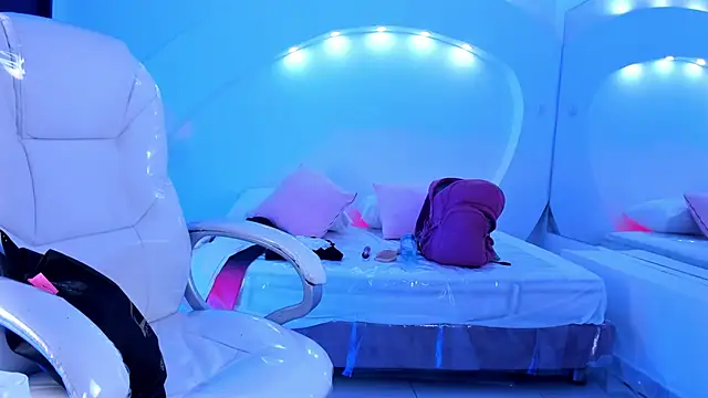 PerlaLevys's cam snapshot