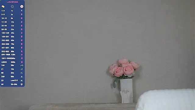 KiraAbling live sex cam