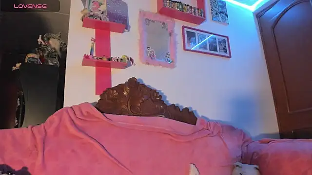 Rebecahart's cam snapshot