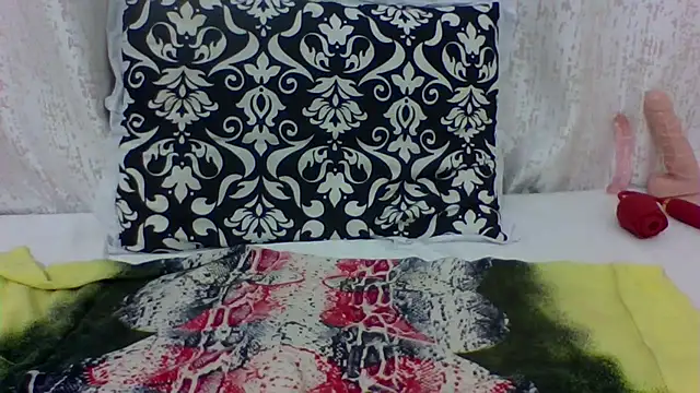 queen_maya2's cam snapshot