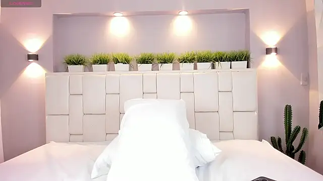 LunnaBlake's cam snapshot