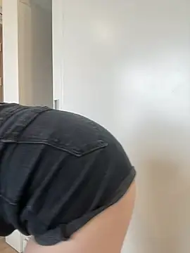 Queen-of-Love's cam snapshot