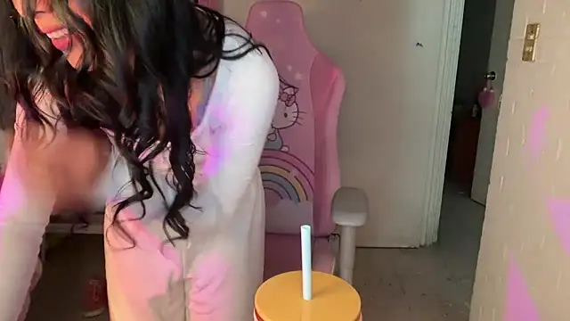 kaithra's cam snapshot