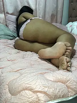 Rachellcooperrr's cam snapshot