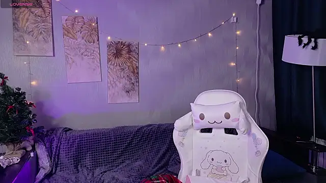 KikiMoor's cam snapshot