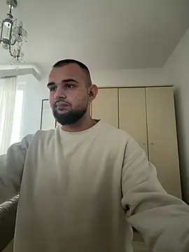 LunaFoxTip's cam snapshot