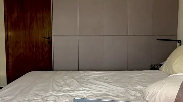 Linaspicee's cam snapshot