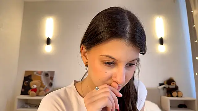 LouiseChavez's cam snapshot