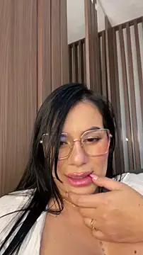 Miah_gomez_'s cam snapshot