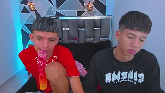 Juan_Nd_Steven's cam snapshot