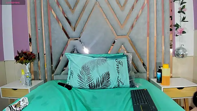 vanesaa_mejia's cam snapshot