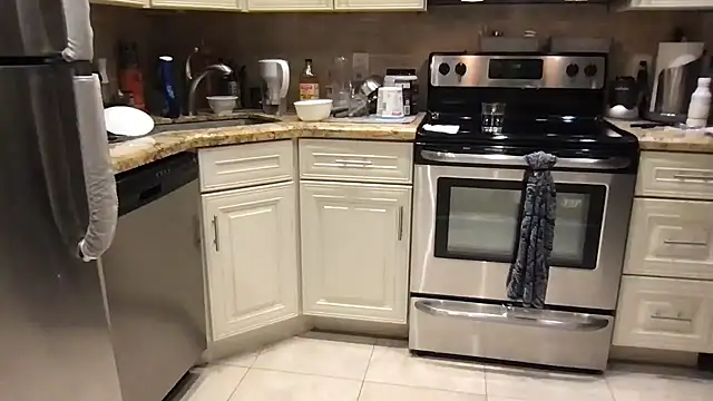 BigGuyMuscle's cam snapshot