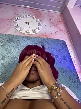 riri_brunnete live sex cam