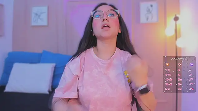 lucy_neil's cam snapshot