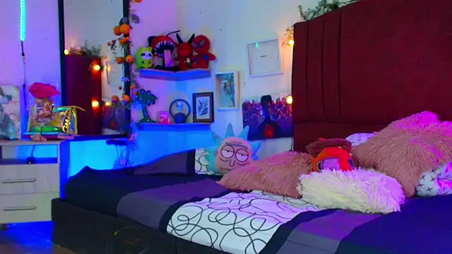 alisson_zafiro_'s cam snapshot