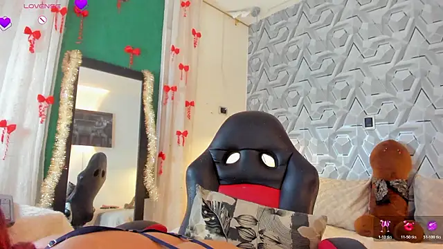 Sophiee_Hill's cam snapshot