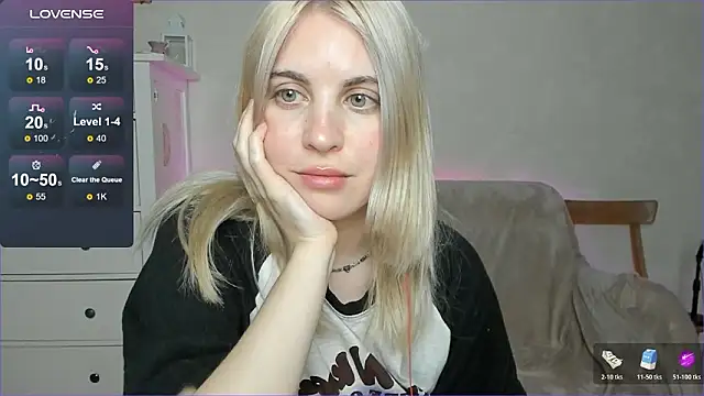 pawpaws's cam snapshot