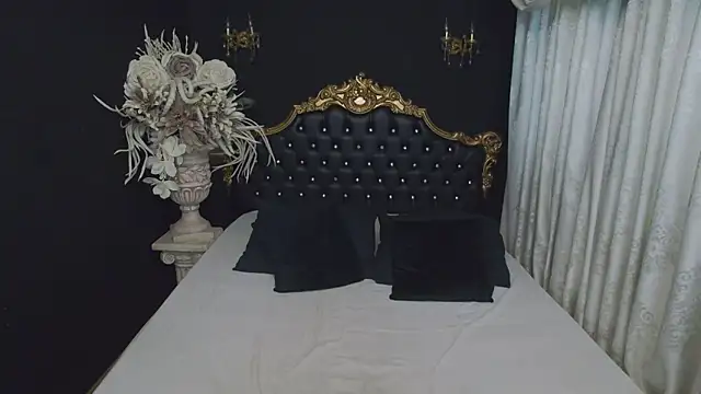 MichaelaDark's cam snapshot