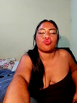 rosmery-navarro's cam snapshot