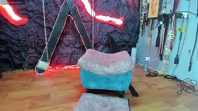 Extremeroom_BDSM live sex cam