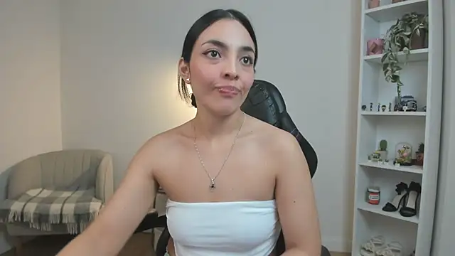 _BellaEvans_'s cam snapshot