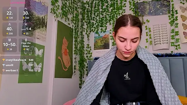 Fit_Brunette_'s cam snapshot