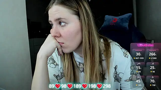 Olivia_Munk's cam snapshot