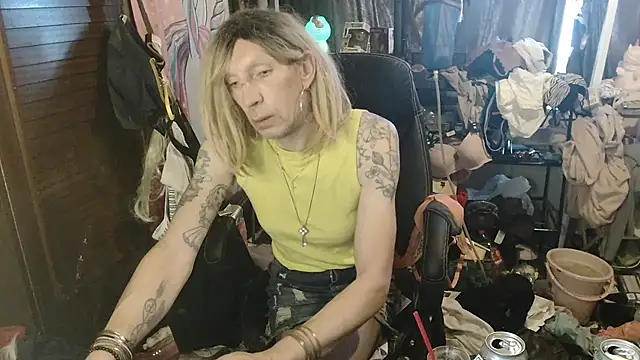 Ombeline1 live sex cam