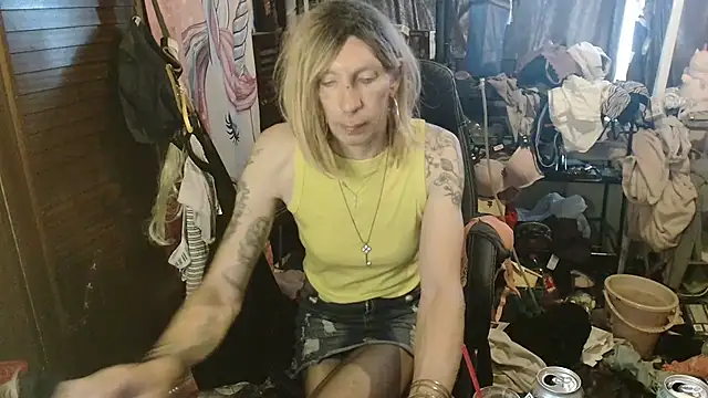 Ombeline1 live sex cam